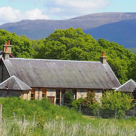 Uist Cottage Kingussie Buitenkant foto